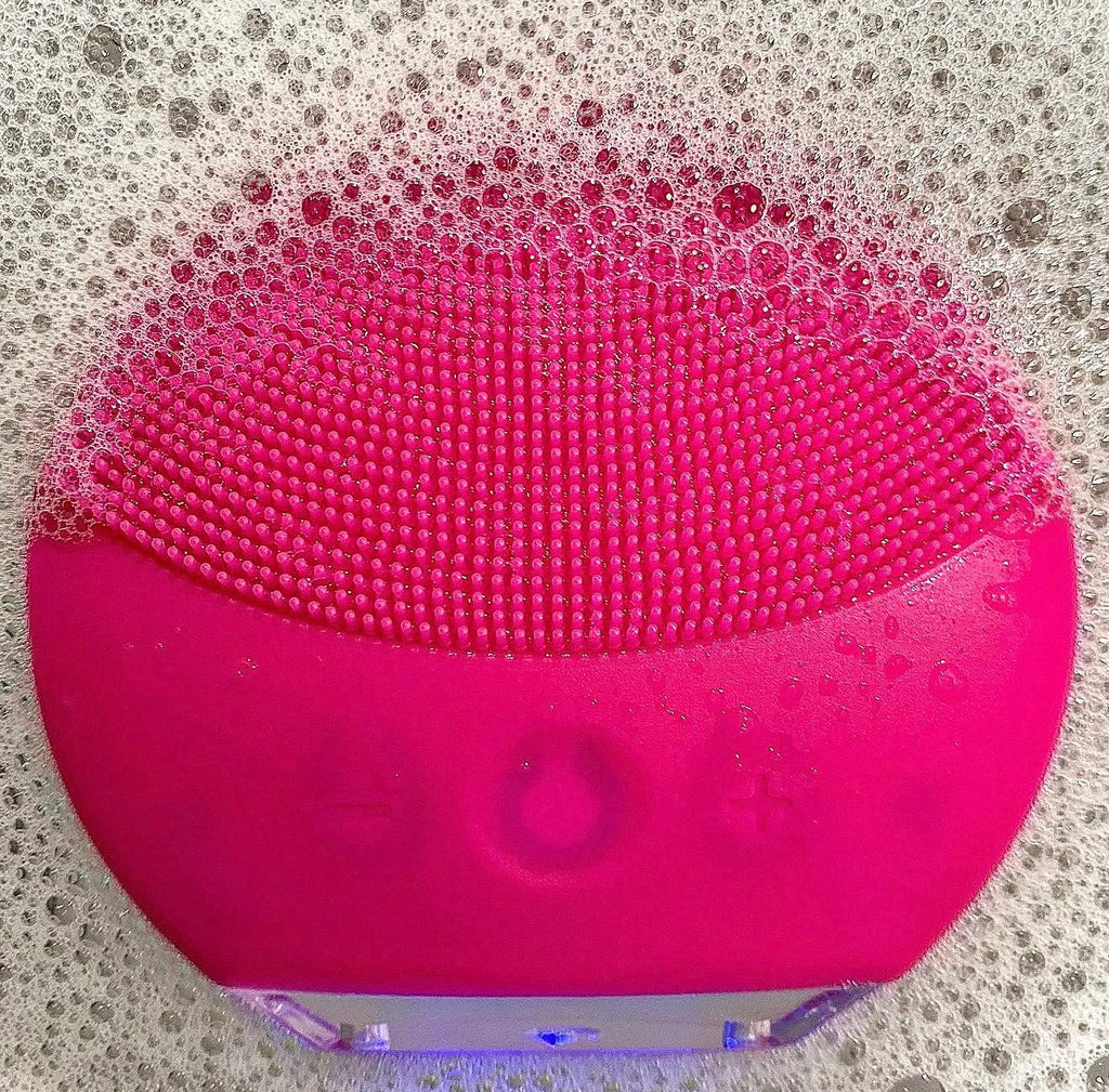 Beauty's Imperial Silicone Facial Scrubber